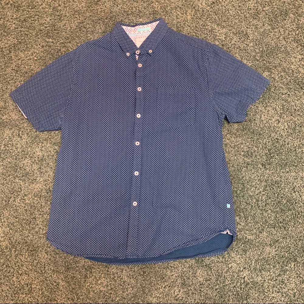 Pattern button up short sleeve shirt